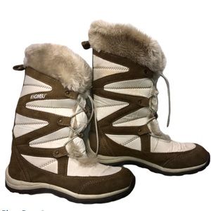 Khombu Ivory & Brown Fur Lined Winter Boots 8
